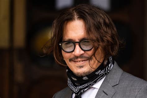 Johnny Depp Signs Dior Deal, Biggest Men's Fragrance Deal 